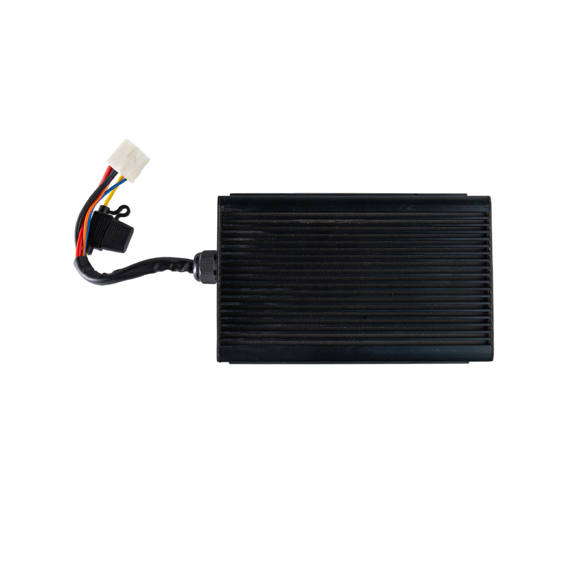 Kecekapan Tinggi Output Stabil IP65 Tahan Habuk Tahan Minyak DC48V Input Lebar Kenderaan Forklift Modul Langkah Turun Voltan DC-DC